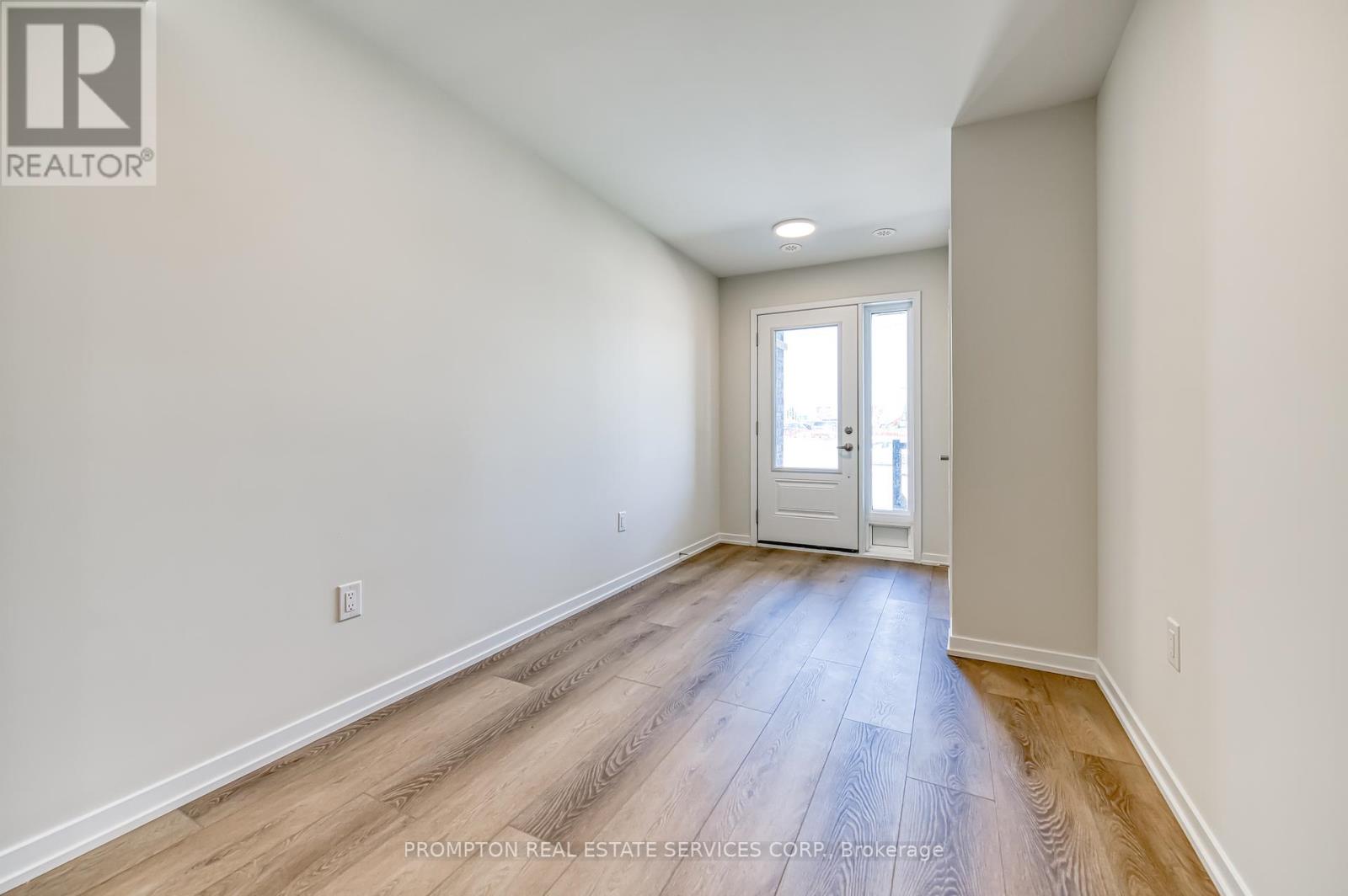 20 Matawin Lane, Richmond Hill, Ontario  L4B 0H8 - Photo 8 - N12308893