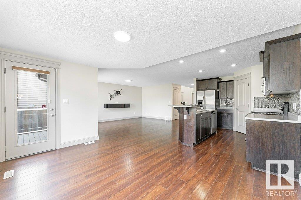 6116 10 Av Sw, Edmonton, Alberta  T6X 0M3 - Photo 16 - E4449870