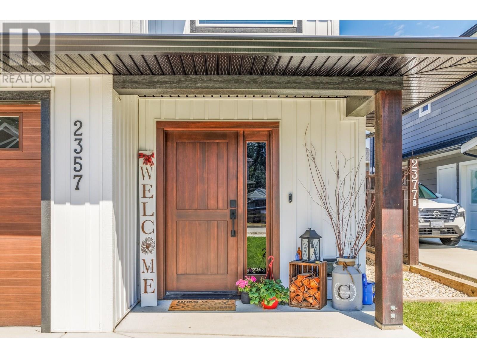 Property at 2357 5 Avenue SE image 3