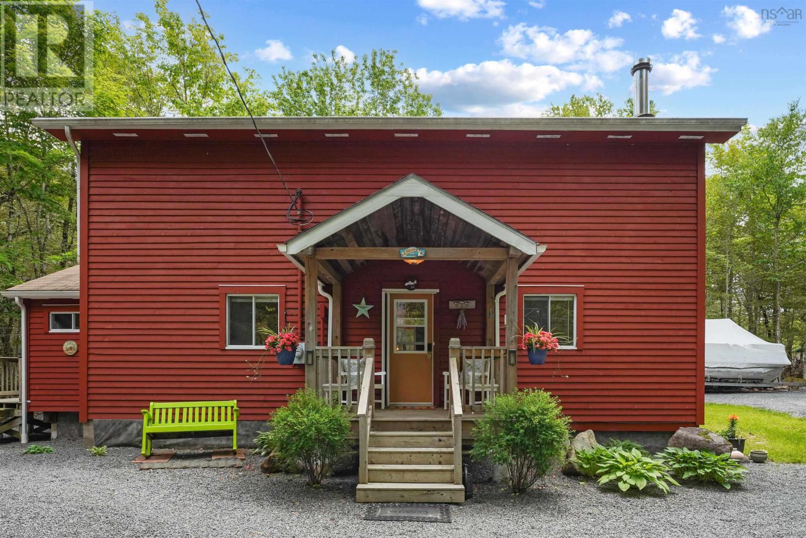 571 Turner Point Drive, Walden, Nova Scotia  B0J 2E0 - Photo 2 - 202511927