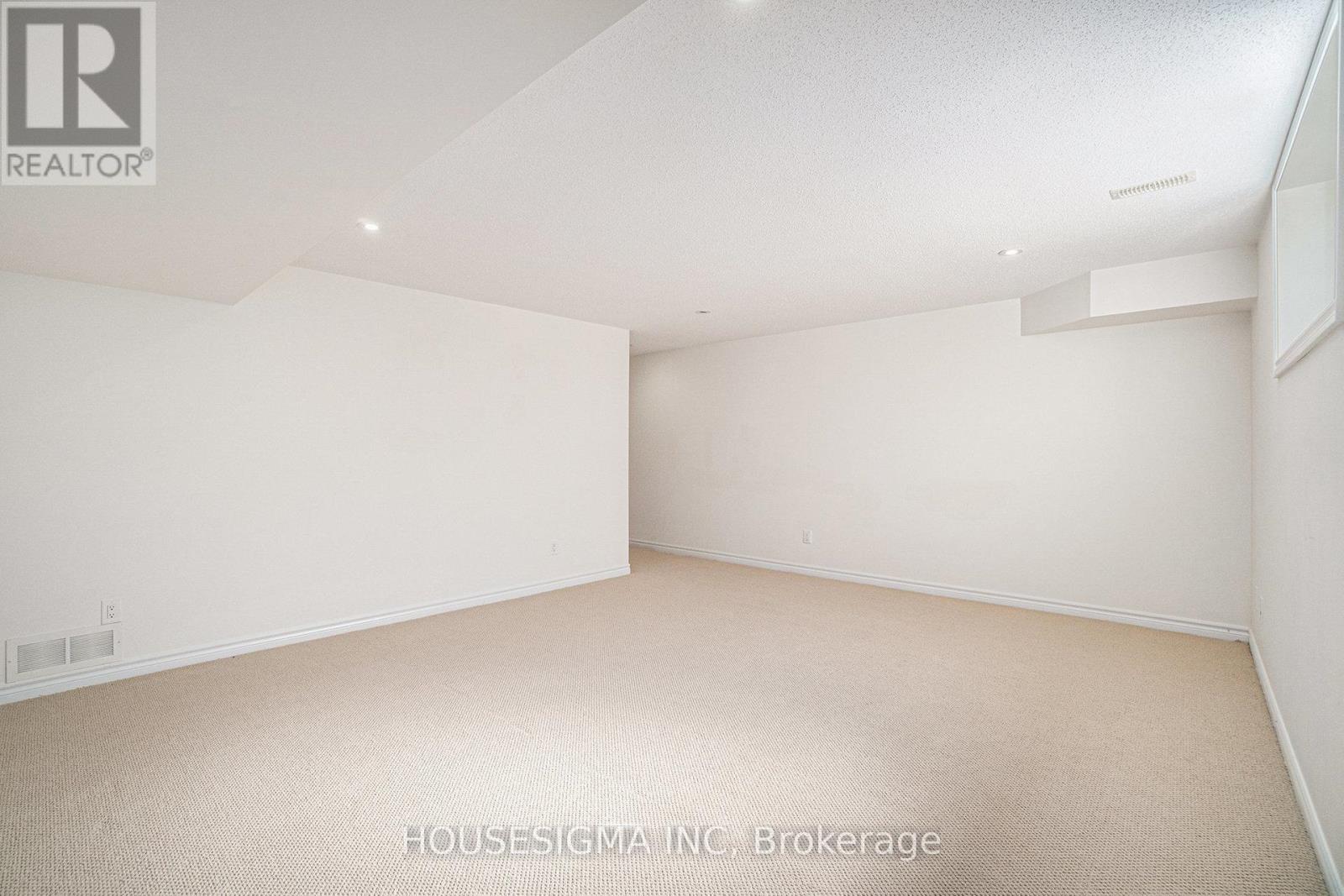 282 Keyrock Drive, Ottawa, Ontario  K2T 0G1 - Photo 18 - X12308915