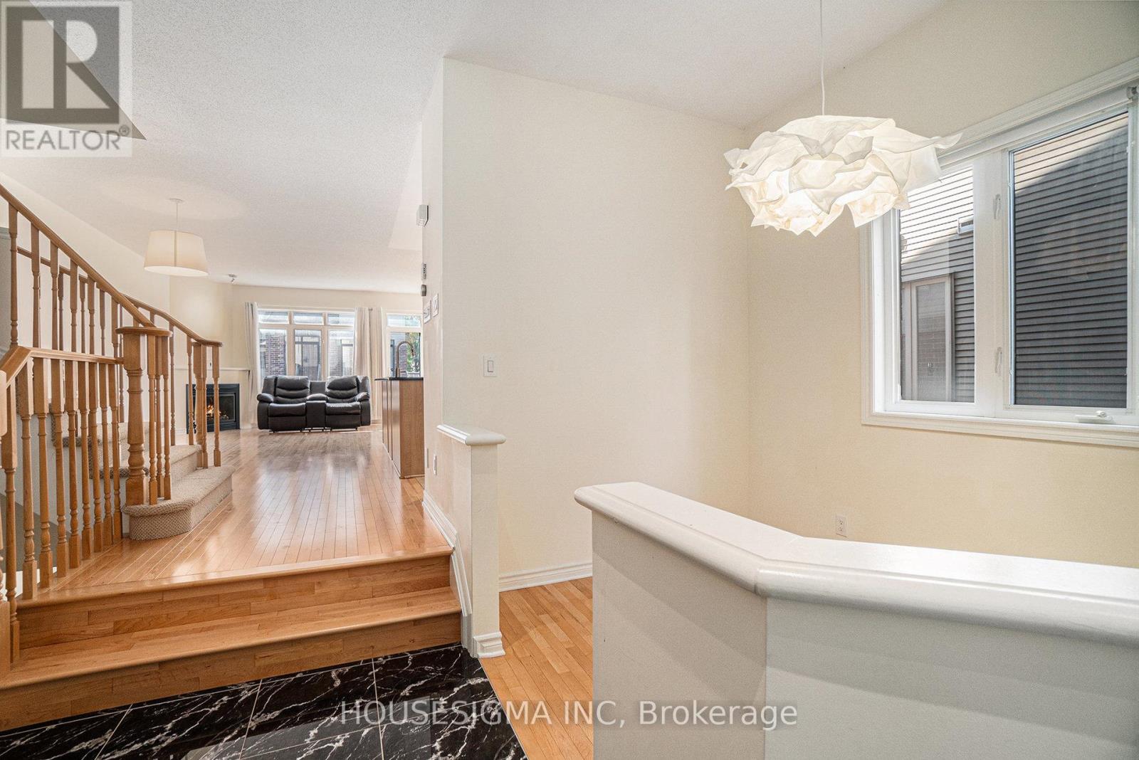 Property at 282 KEYROCK DRIVE image 3