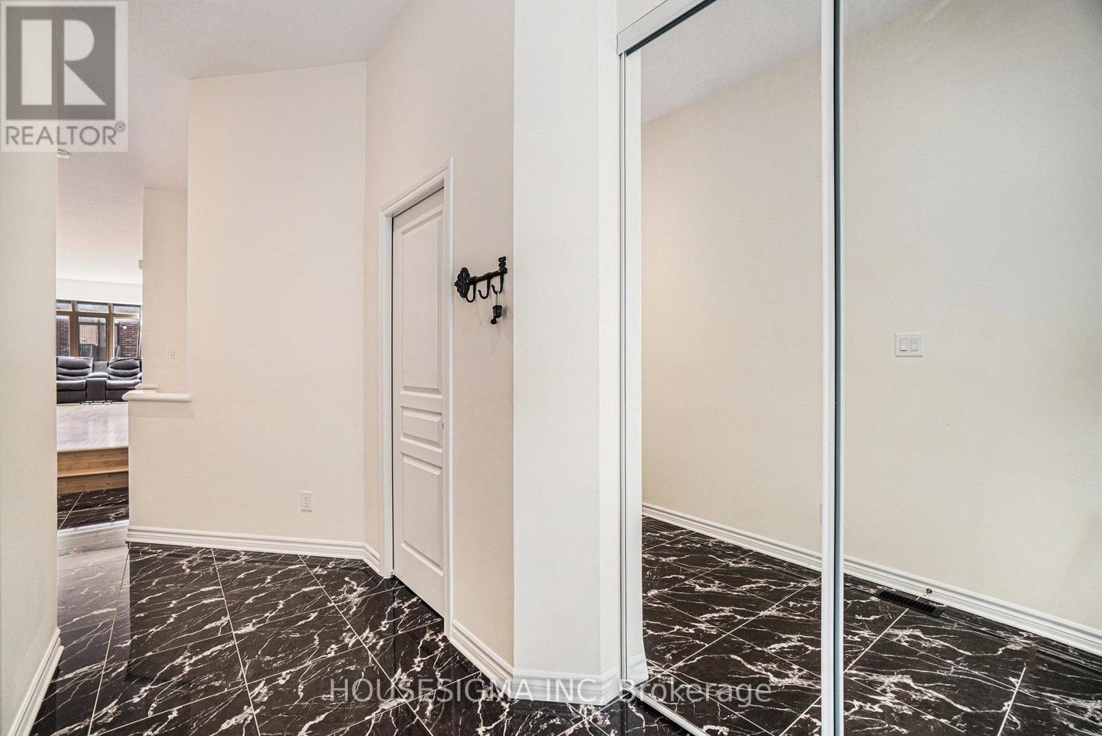 Property at 282 KEYROCK DRIVE image 2