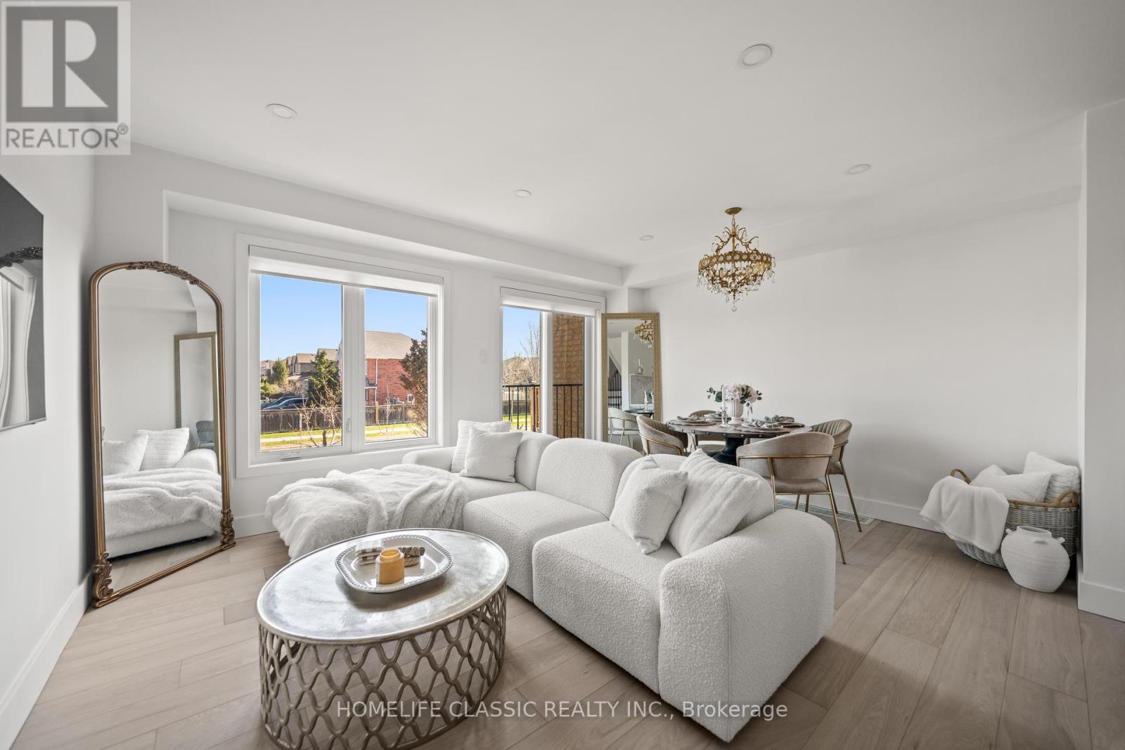 14 Larissa Court, Vaughan, Ontario  L6A 2K8 - Photo 6 - N12308923