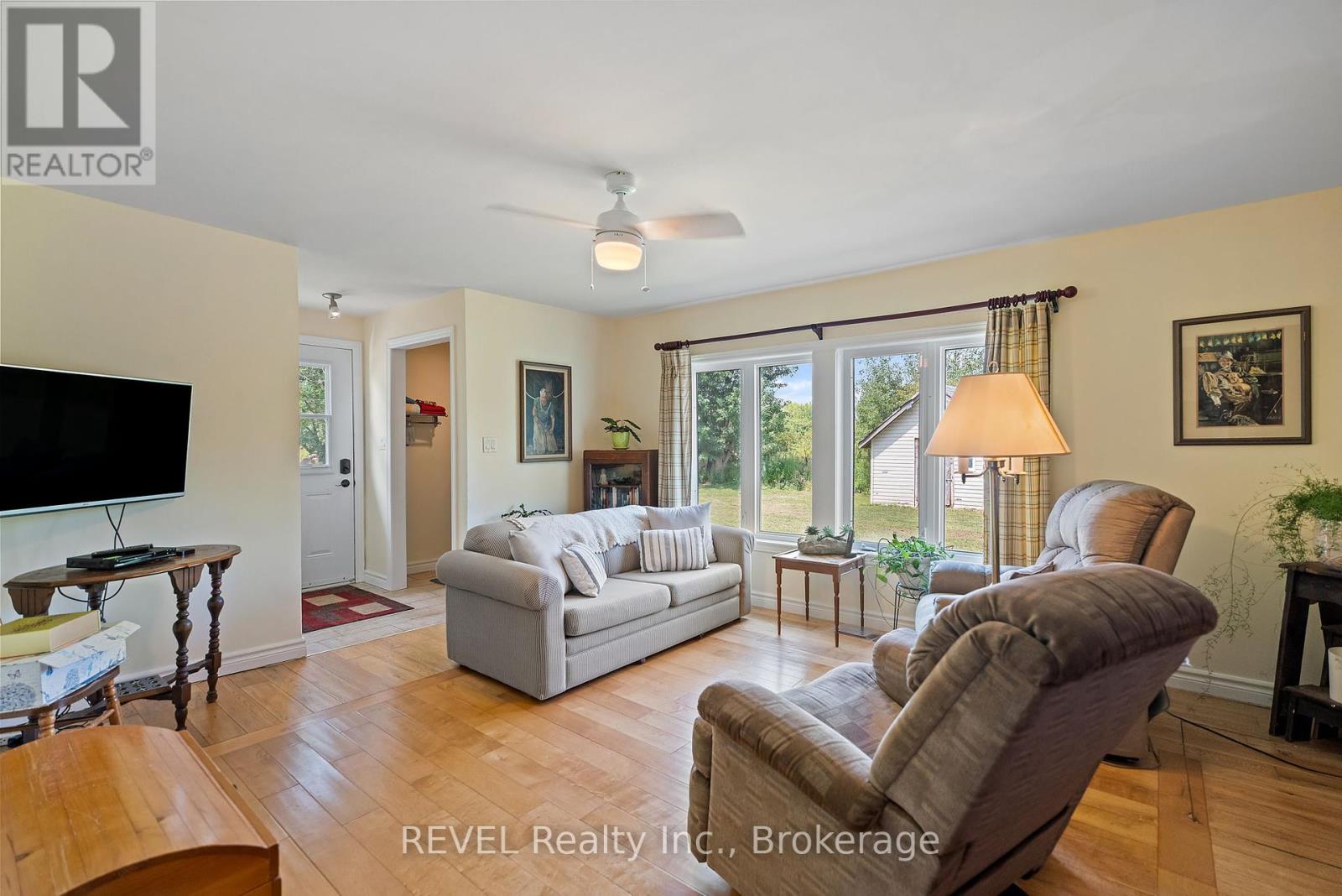 1555 Merrittville Highway, Thorold, Ontario  L3B 5N5 - Photo 18 - X12308937