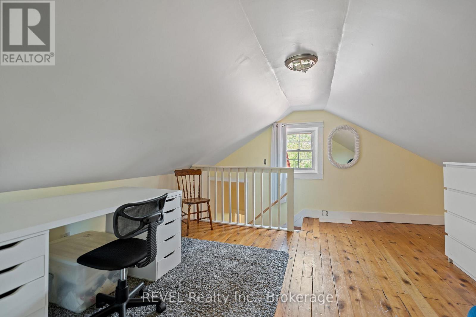 1555 Merrittville Highway, Thorold, Ontario  L3B 5N5 - Photo 26 - X12308937