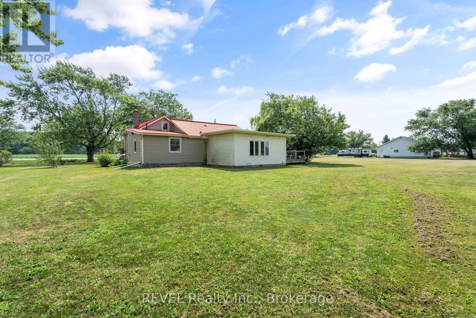 1555 Merrittville Highway, Thorold, Ontario  L3B 5N5 - Photo 35 - X12308937