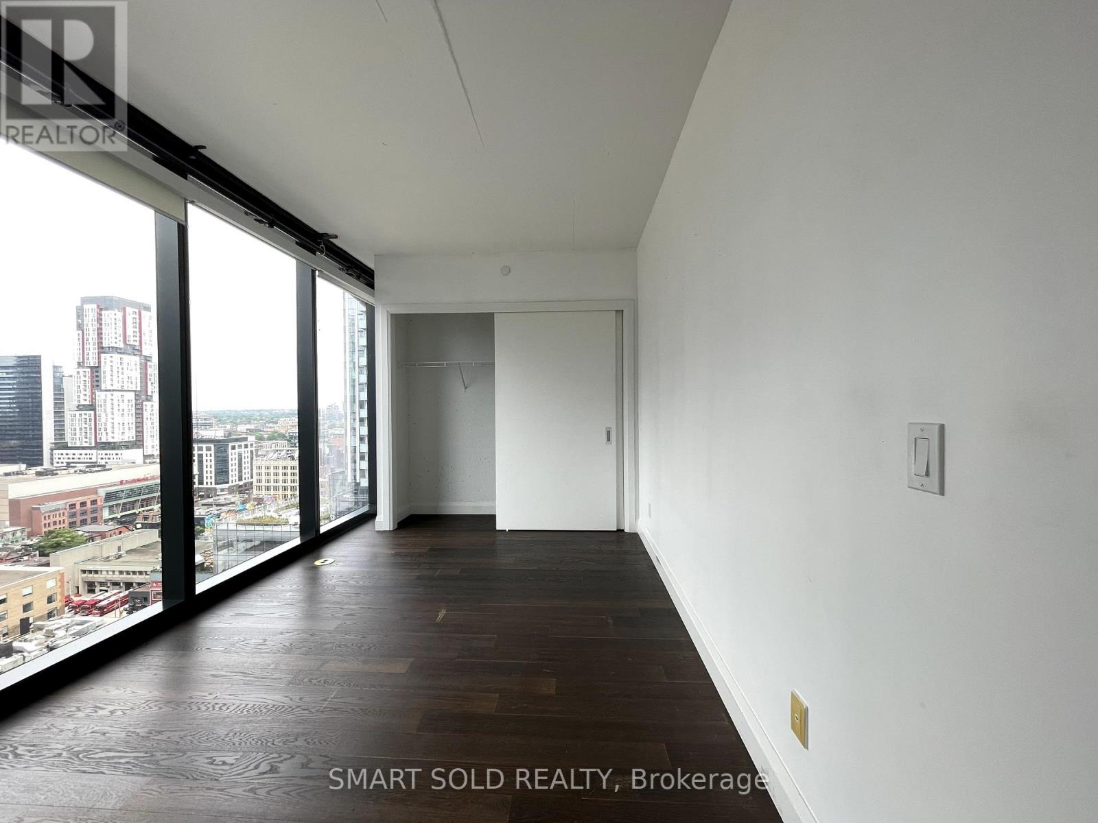 1807 - 224 King Street W, Toronto, Ontario  M5H 0A6 - Photo 13 - C12308950