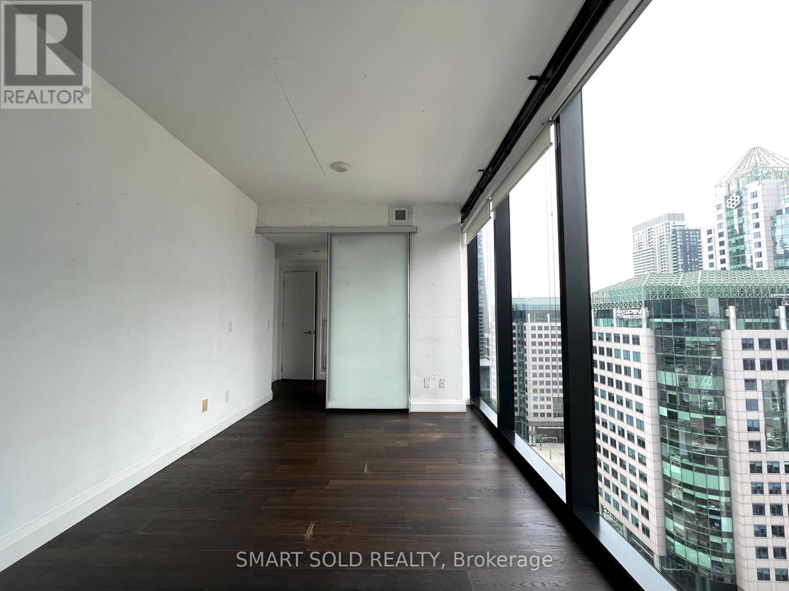 1807 - 224 King Street W, Toronto, Ontario  M5H 0A6 - Photo 15 - C12308950