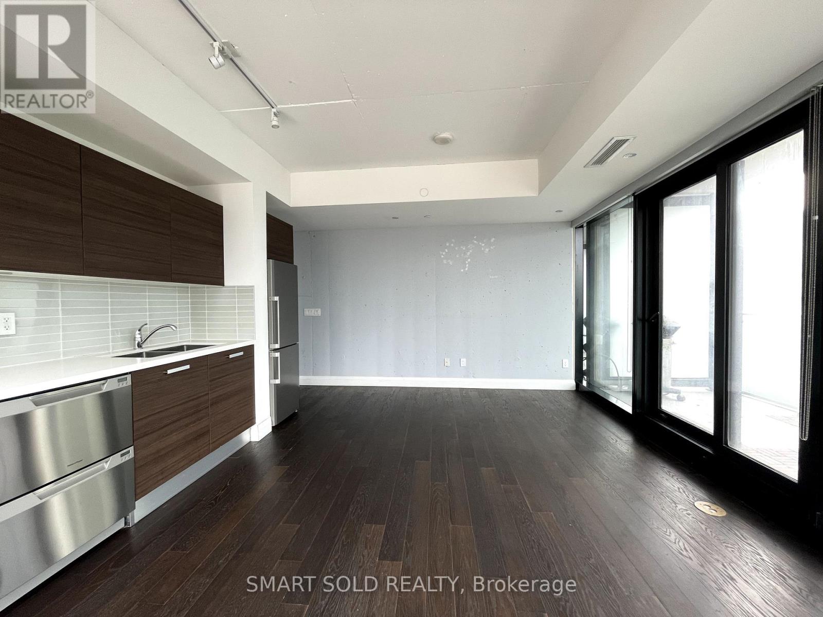 1807 - 224 King Street W, Toronto, Ontario  M5H 0A6 - Photo 4 - C12308950
