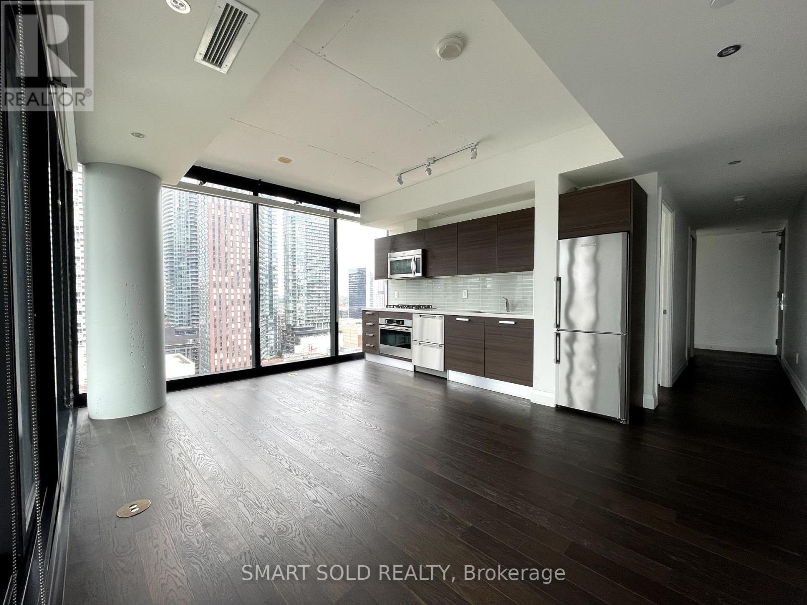 1807 - 224 King Street W, Toronto, Ontario  M5H 0A6 - Photo 6 - C12308950