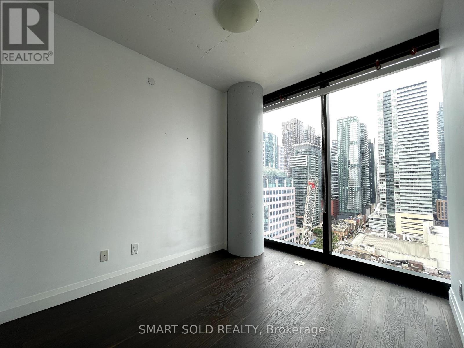 1807 - 224 King Street W, Toronto, Ontario  M5H 0A6 - Photo 9 - C12308950