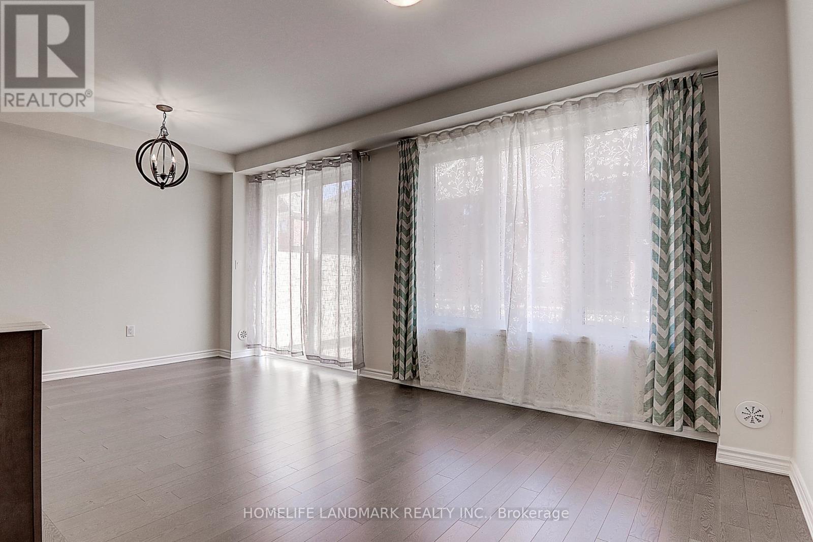 55 Casely Avenue, Richmond Hill, Ontario  L4S 2T9 - Photo 11 - N12308965