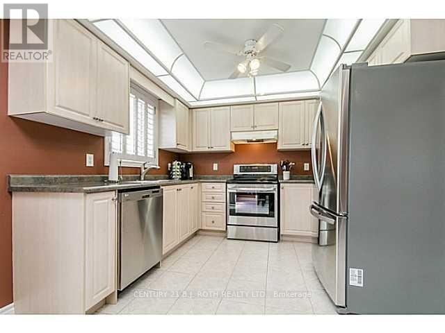 1 - 45 Butternut Drive, Barrie, Ontario  L4N 9Z8 - Photo 3 - S12308968