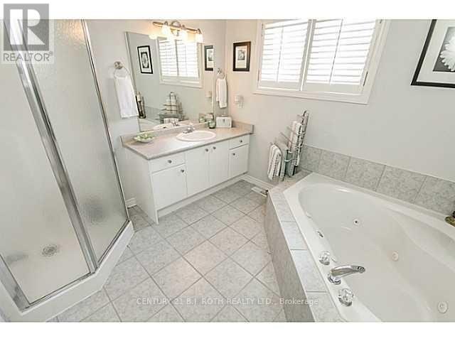 1 - 45 Butternut Drive, Barrie, Ontario  L4N 9Z8 - Photo 4 - S12308968