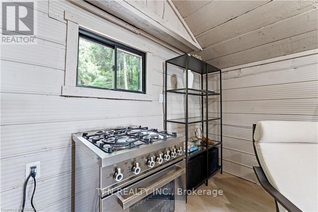 434 Front Road, Norfolk, Ontario  N0E 1P0 - Photo 49 - X12308971