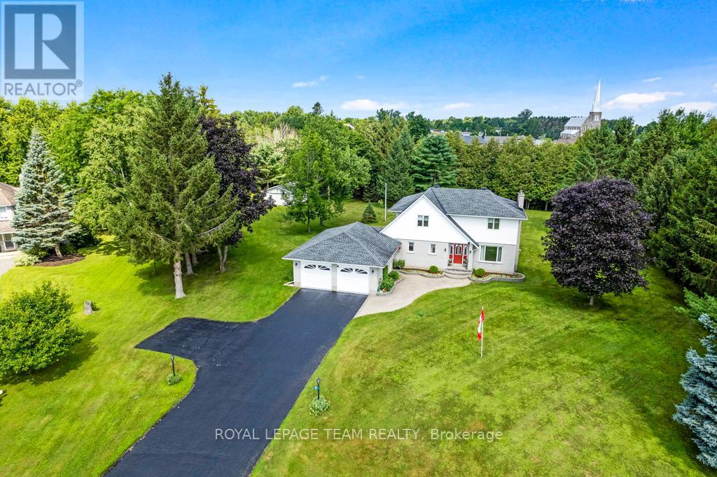 17 MARIC TRAIL, North Grenville, Ontario
