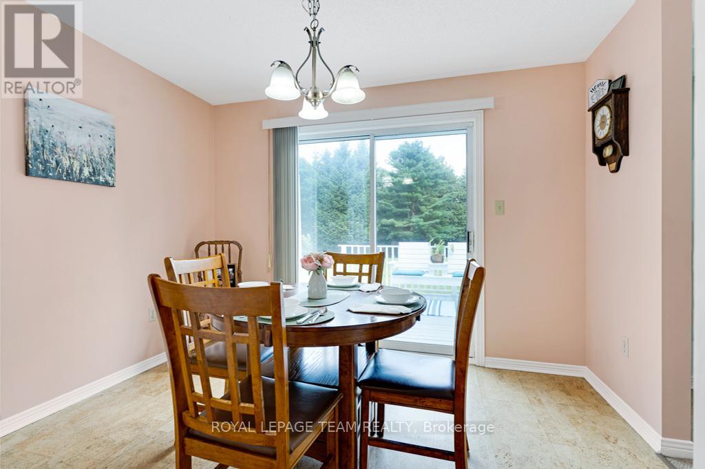 17 Maric Trail, North Grenville, Ontario  K0G 1J0 - Photo 14 - X12295384