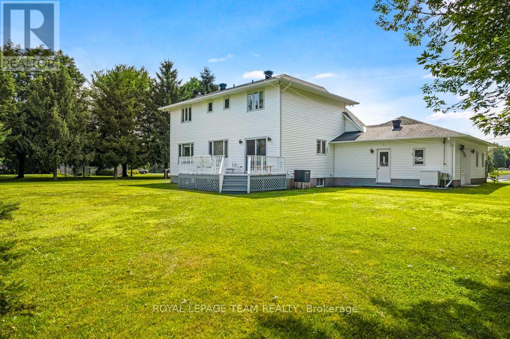 17 Maric Trail, North Grenville, Ontario  K0G 1J0 - Photo 38 - X12295384