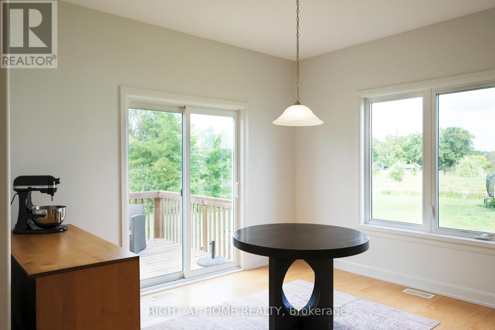 219 Owen Lucas Street, Mcnab/braeside, Ontario  K7S 3G8 - Photo 8 - X12309000
