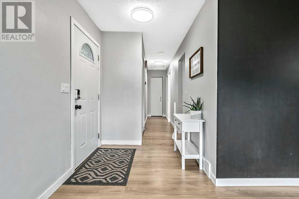 Property at 127 Thorson Crescent image 4