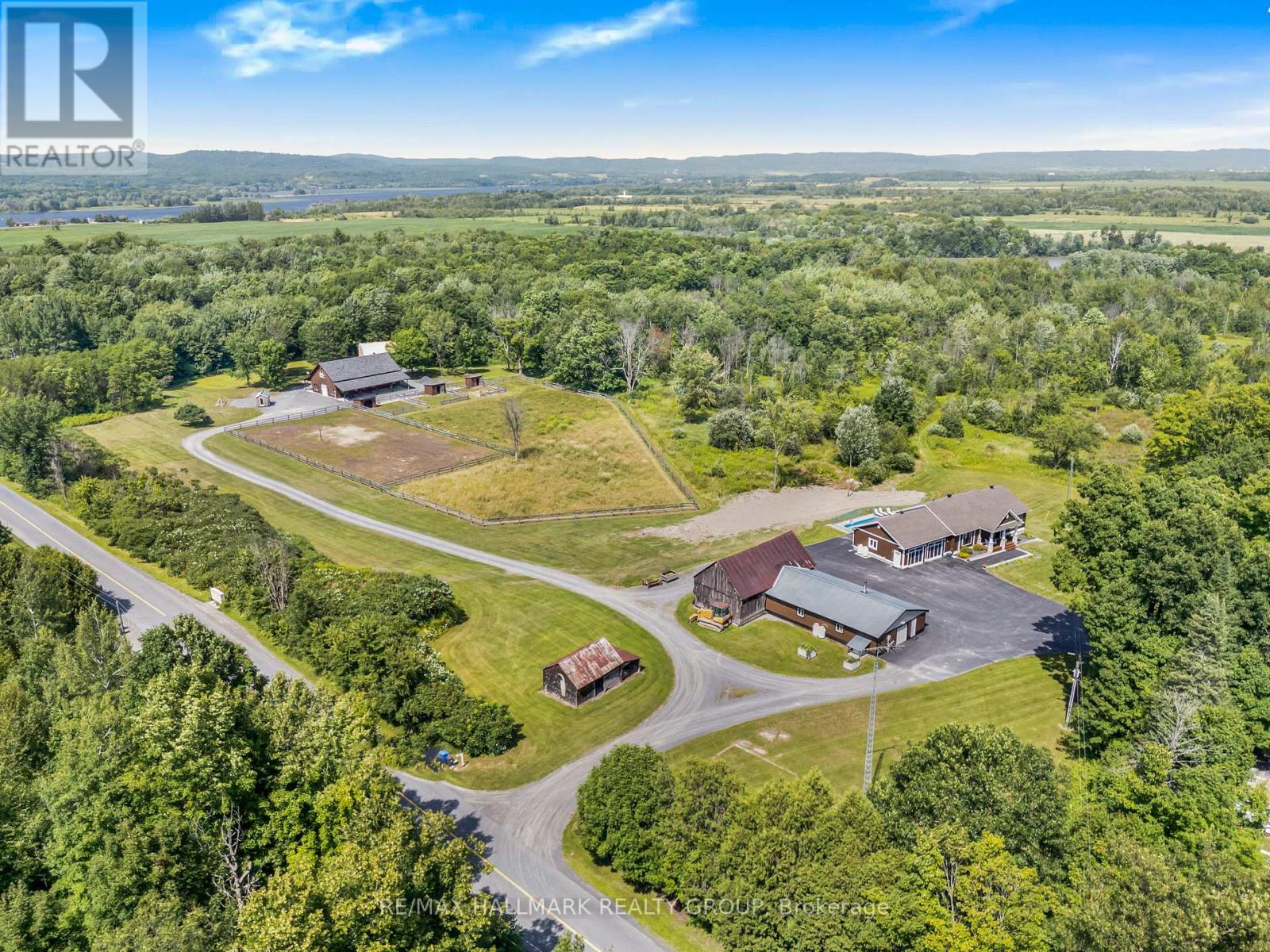 197 Boundary Road, Alfred And Plantagenet, Ontario  K0B 1L0 - Photo 48 - X12309026