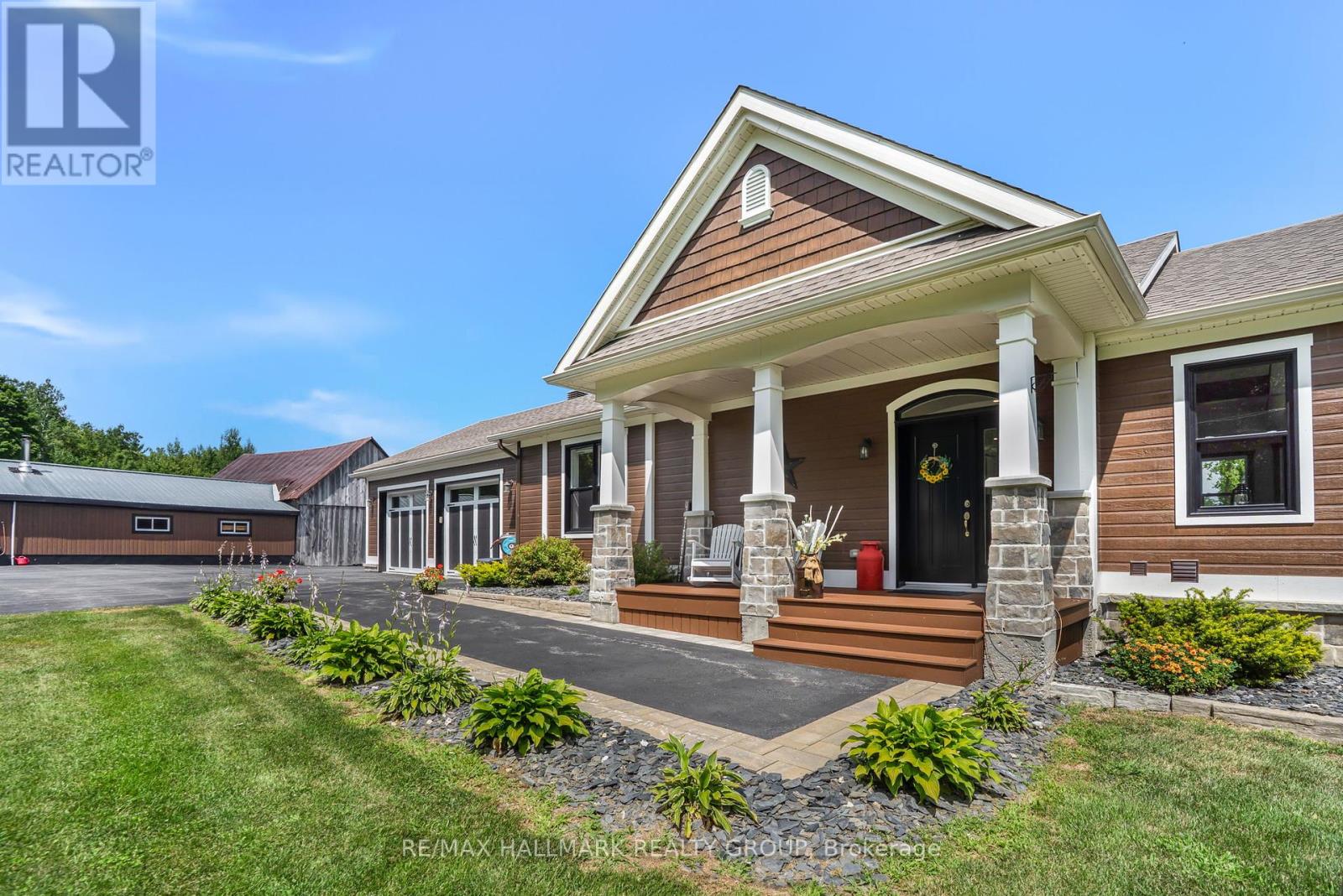 197 Boundary Road, Alfred And Plantagenet, Ontario  K0B 1L0 - Photo 5 - X12309026