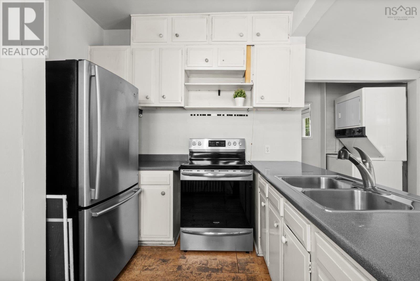 6277 Lawrence Street, Halifax, Nova Scotia  B3L 1J8 - Photo 10 - 202516800