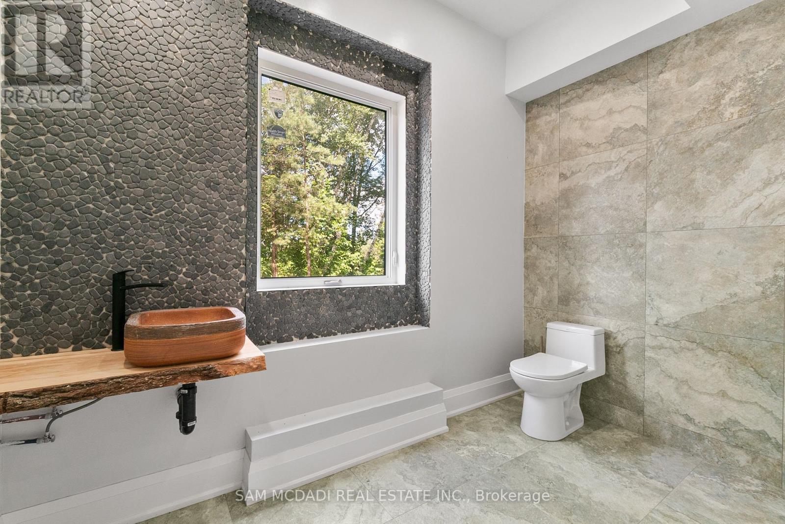 15 Glenview Heights Lane, King, Ontario  L3Y 4V9 - Photo 43 - N12309027