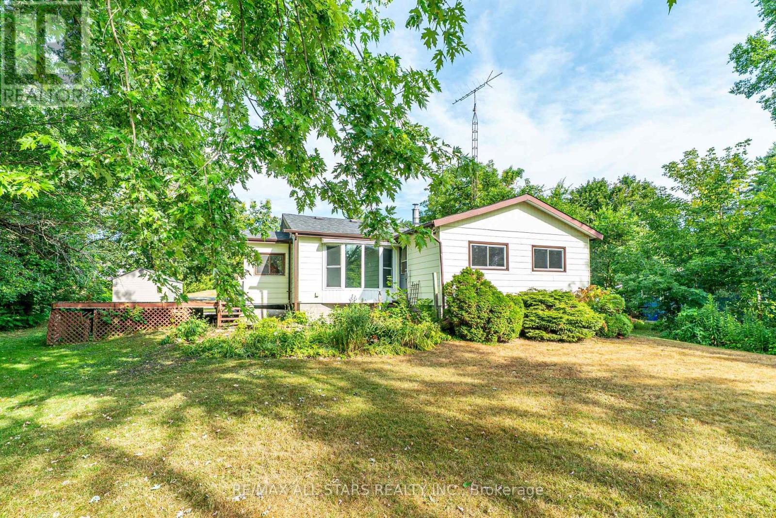 122 Cameron Drive, Kawartha Lakes, Ontario  K0M 1G0 - Photo 20 - X12306919