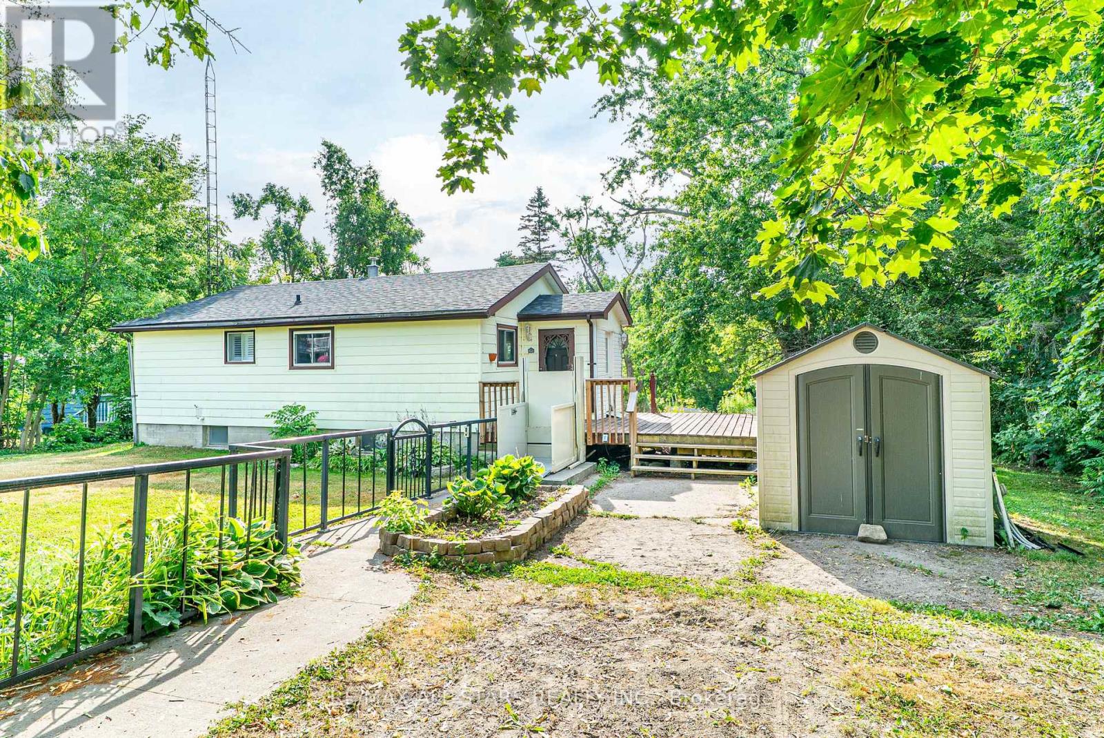 122 Cameron Drive, Kawartha Lakes, Ontario  K0M 1G0 - Photo 19 - X12306919