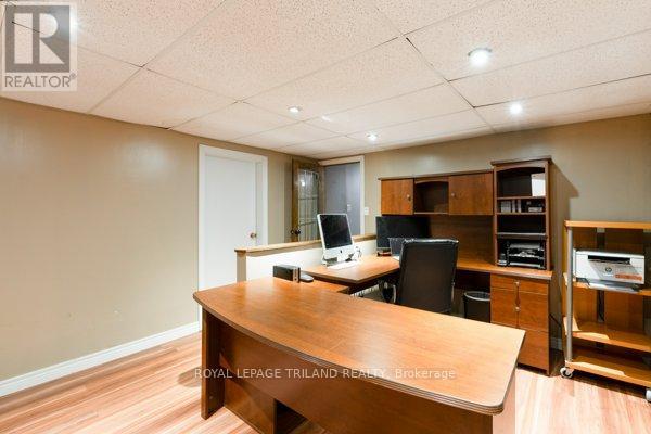 74 Kilworth Park Drive, Middlesex Centre, Ontario  N0L 1R0 - Photo 30 - X12305675