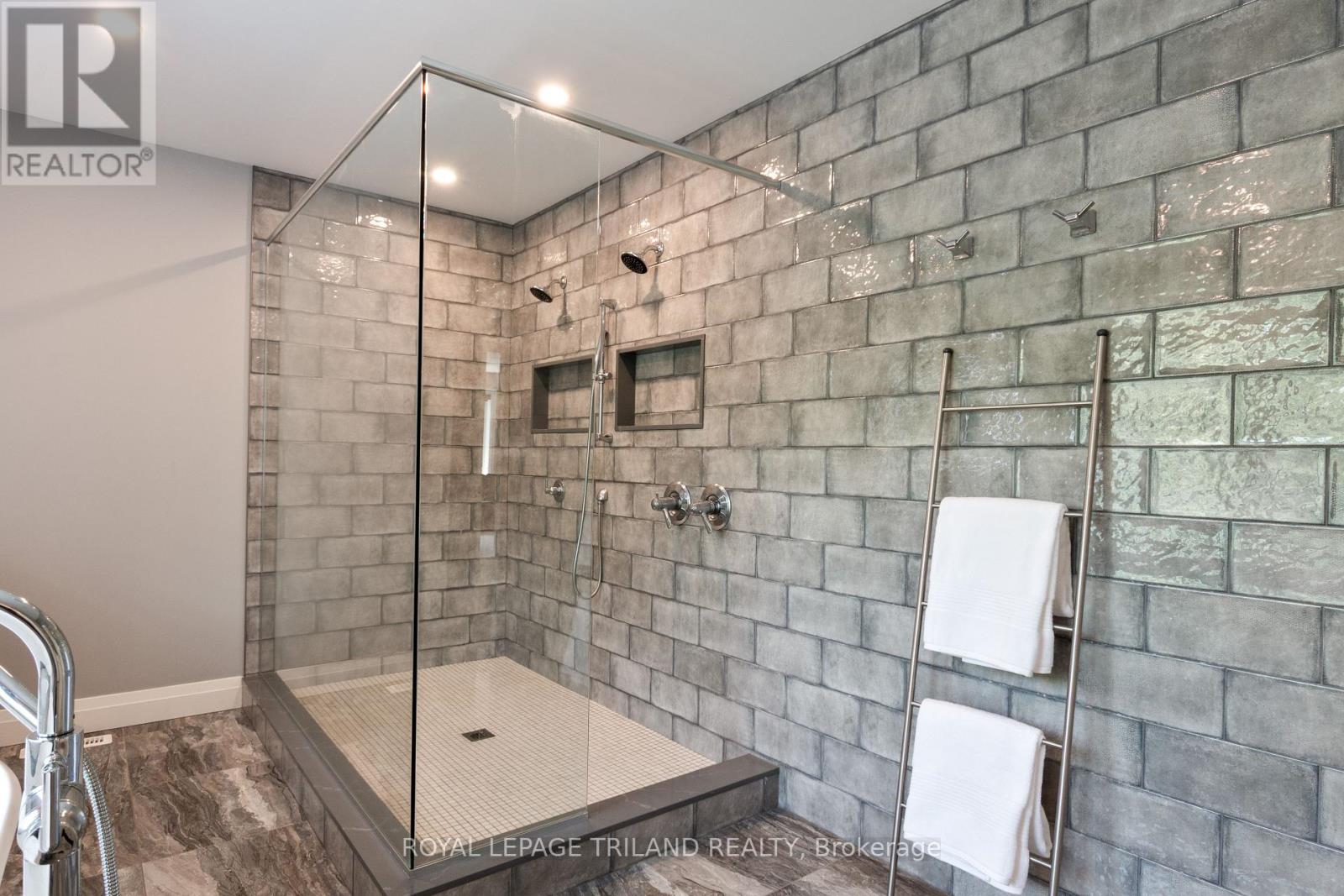 74 Kilworth Park Drive, Middlesex Centre, Ontario  N0L 1R0 - Photo 29 - X12305675