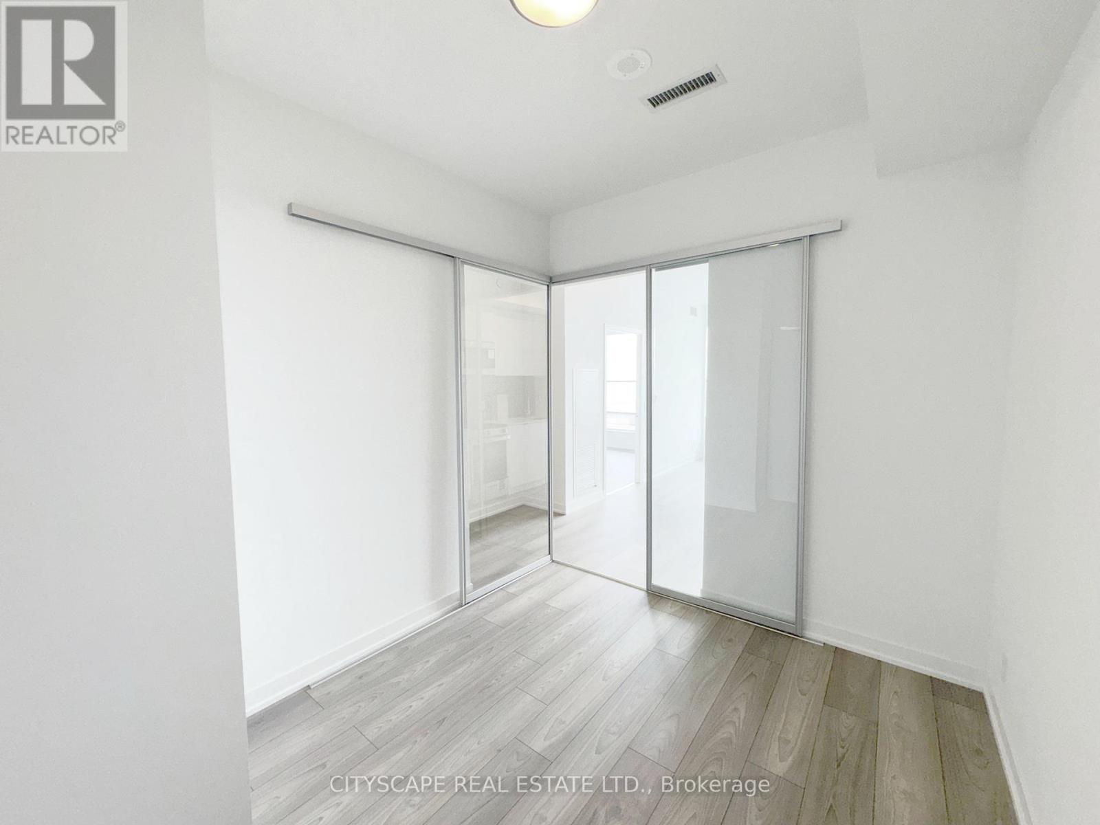 914 - 285 Dufferin Street, Toronto, Ontario  M6K 0J2 - Photo 20 - W12309014