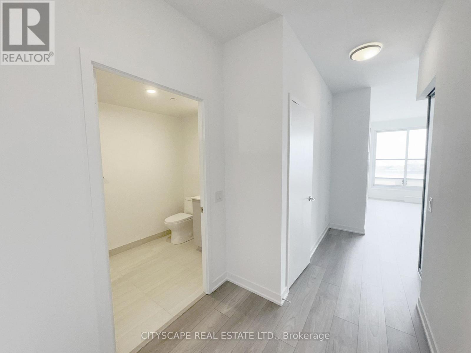 914 - 285 Dufferin Street, Toronto, Ontario  M6K 0J2 - Photo 3 - W12309014