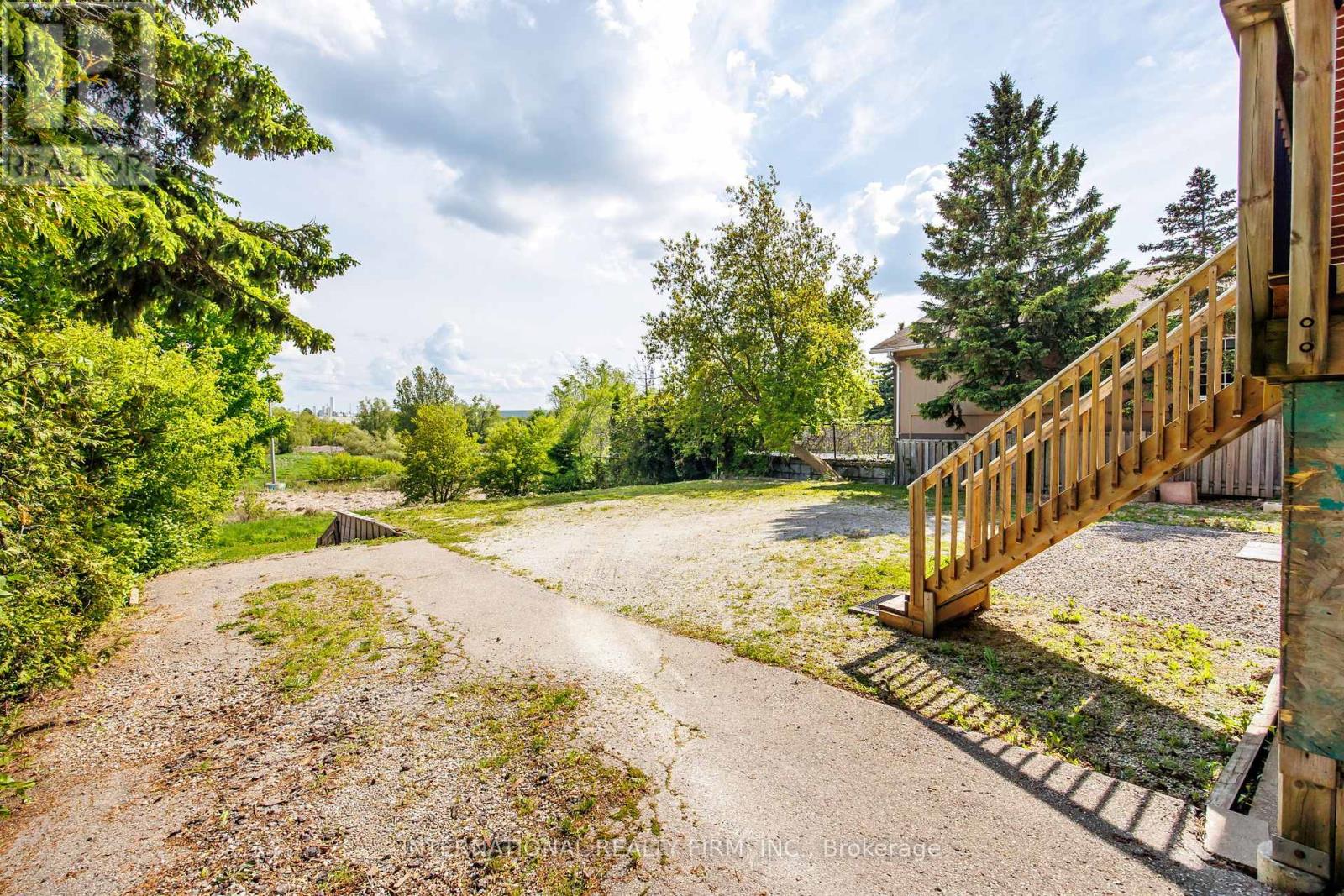 304 Broadway, Orangeville, Ontario  L9W 1L3 - Photo 14 - W12309019