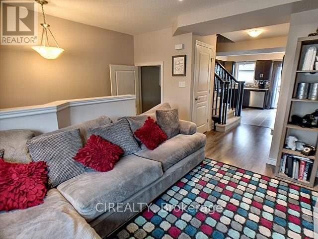 12 - 201 Westbank Trail, Hamilton, Ontario  L8J 0H4 - Photo 3 - X12309042