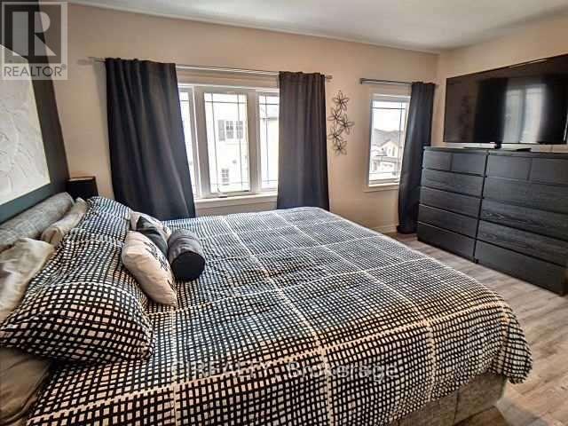 12 - 201 Westbank Trail, Hamilton, Ontario  L8J 0H4 - Photo 6 - X12309042