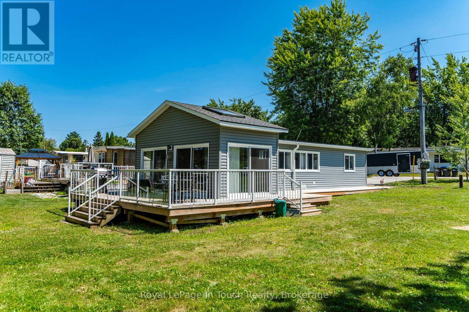 Property at 30 LAKESHORE ROAD image 1