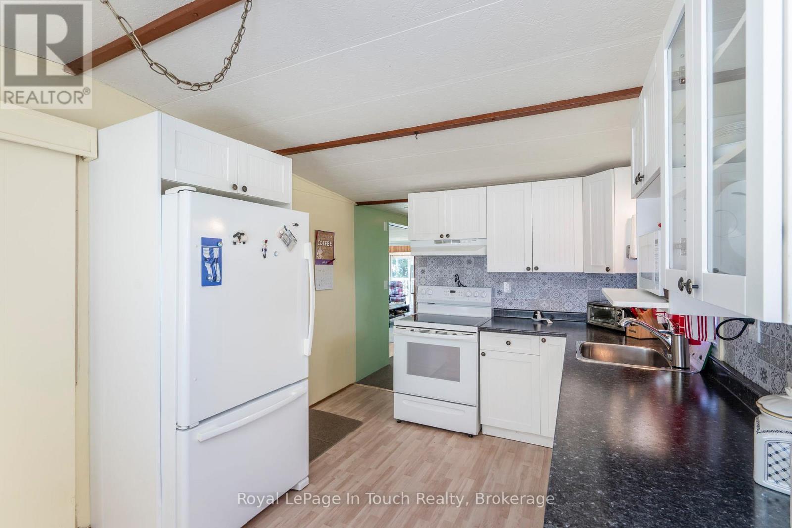 30 Lakeshore Road, Midland, Ontario  L4R 0B9 - Photo 24 - S12309051