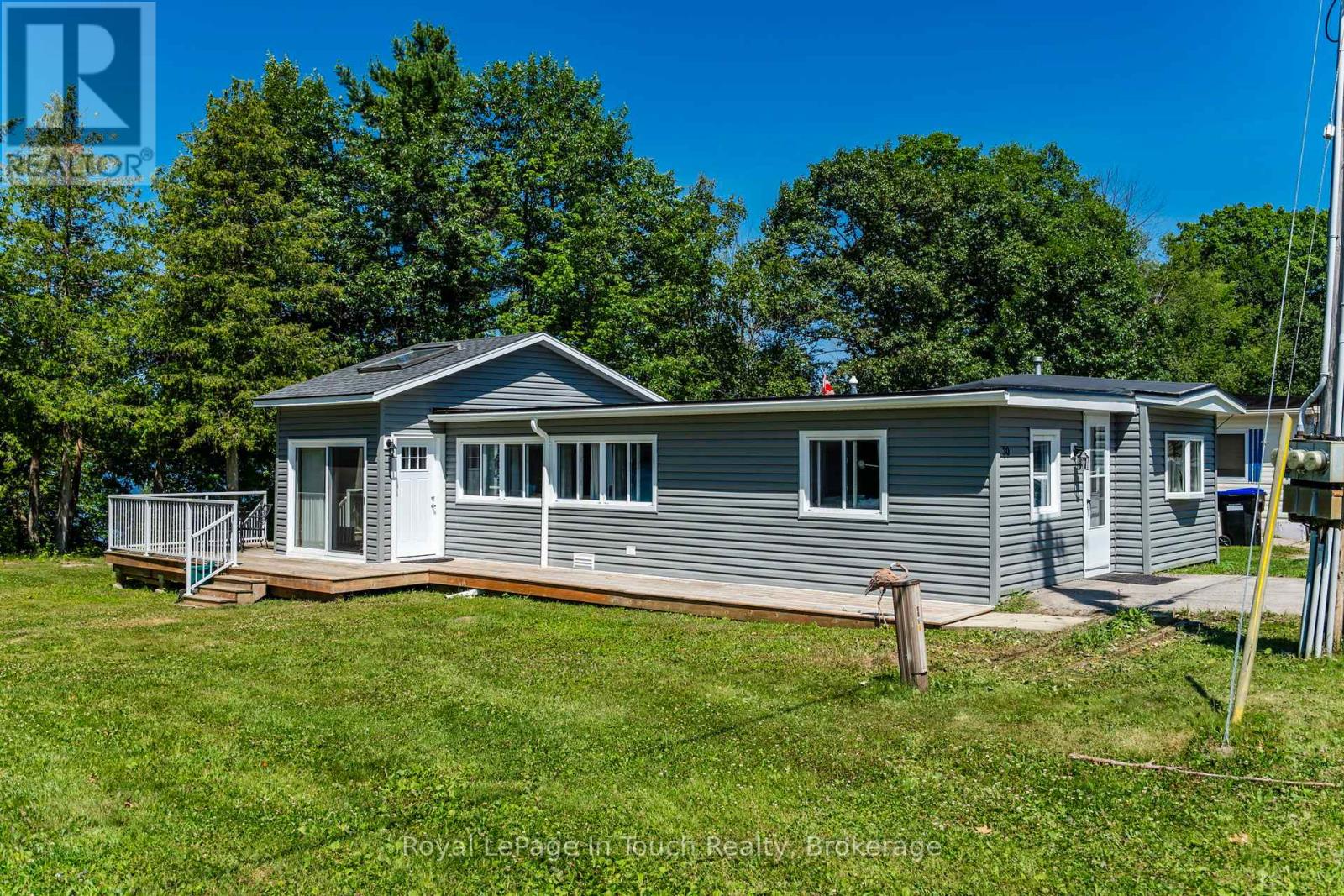 Property at 30 LAKESHORE ROAD image 4