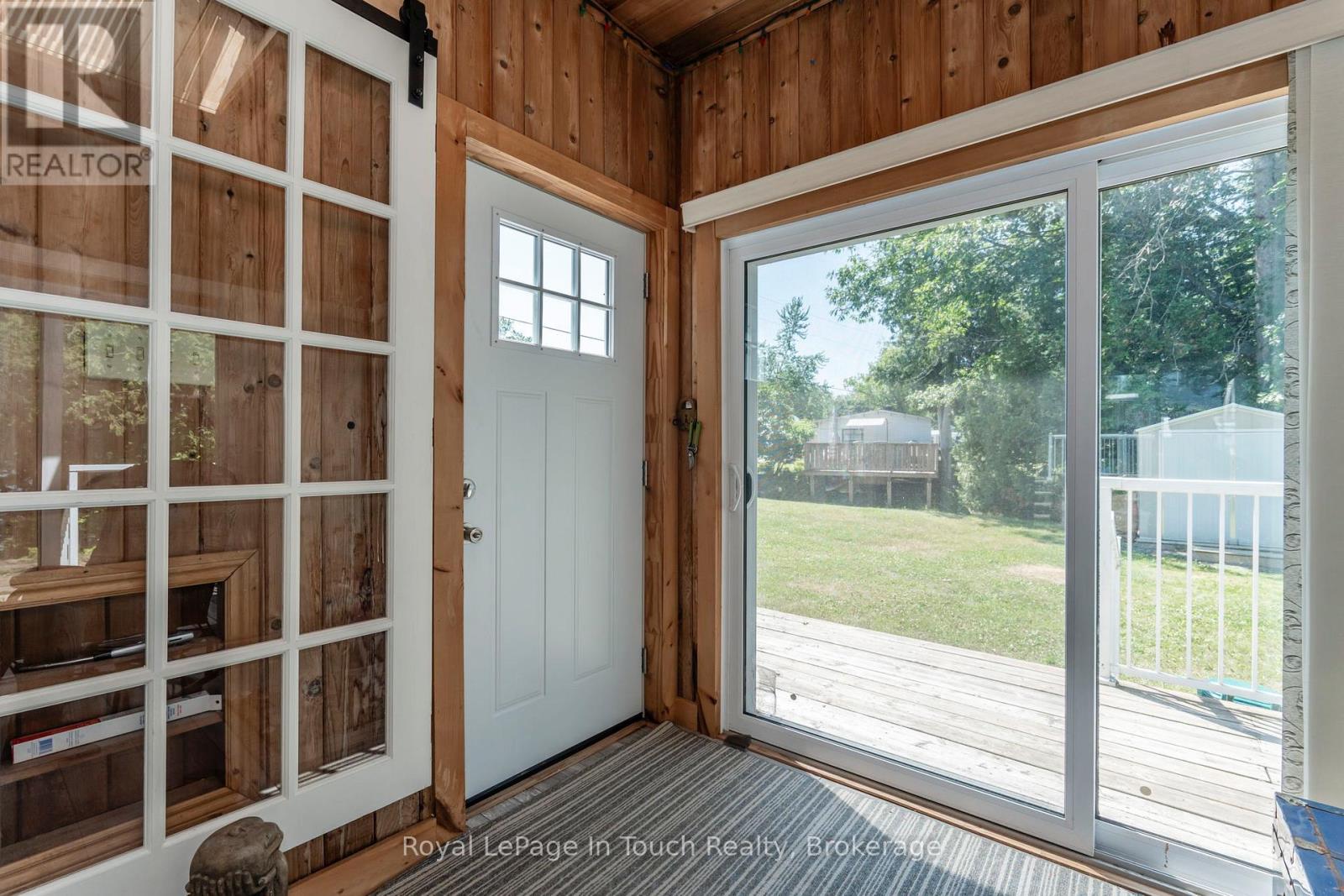 Property at 30 LAKESHORE ROAD image 5