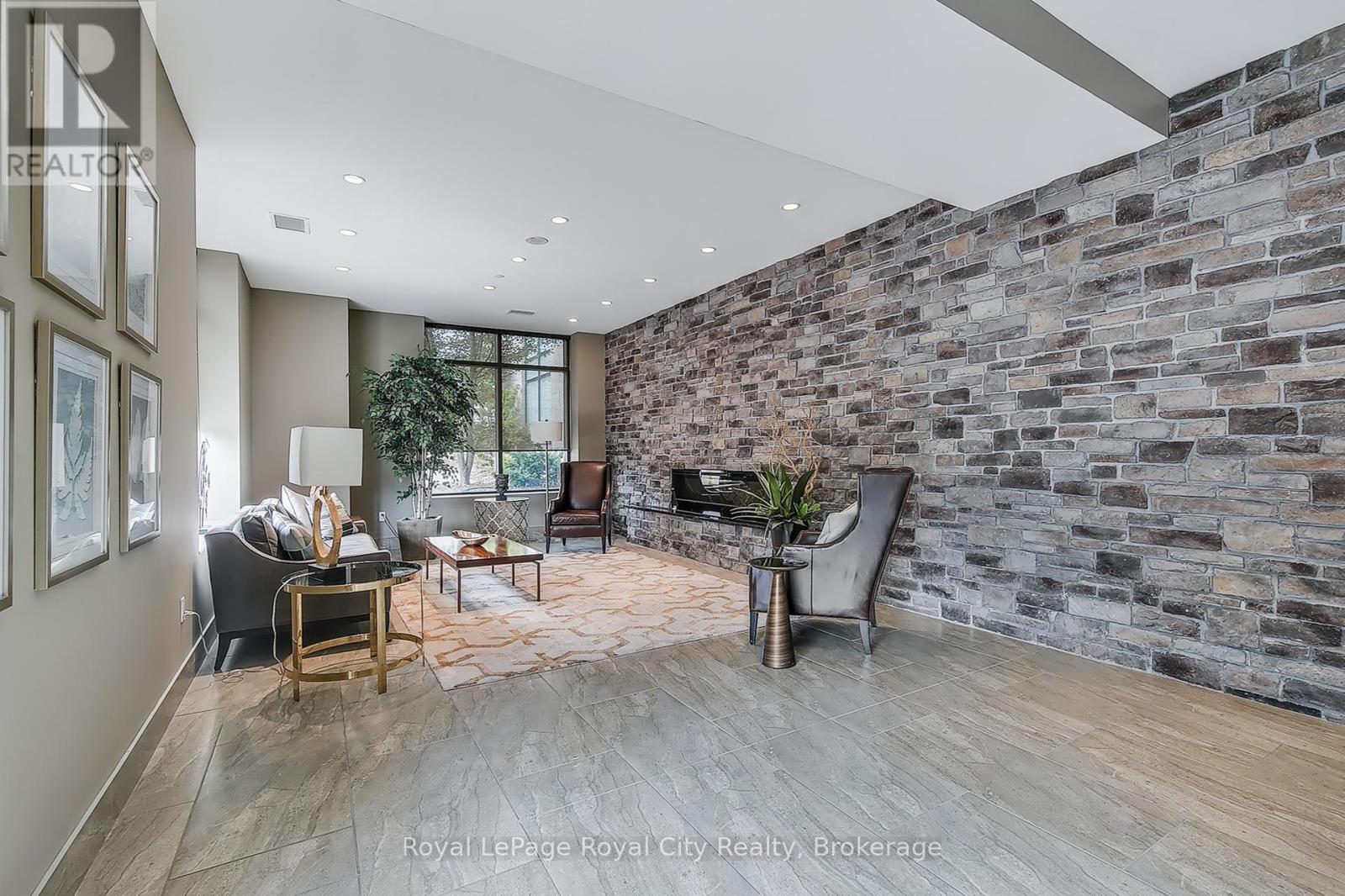 Property at 1005 - 160 MACDONELL STREET image 3