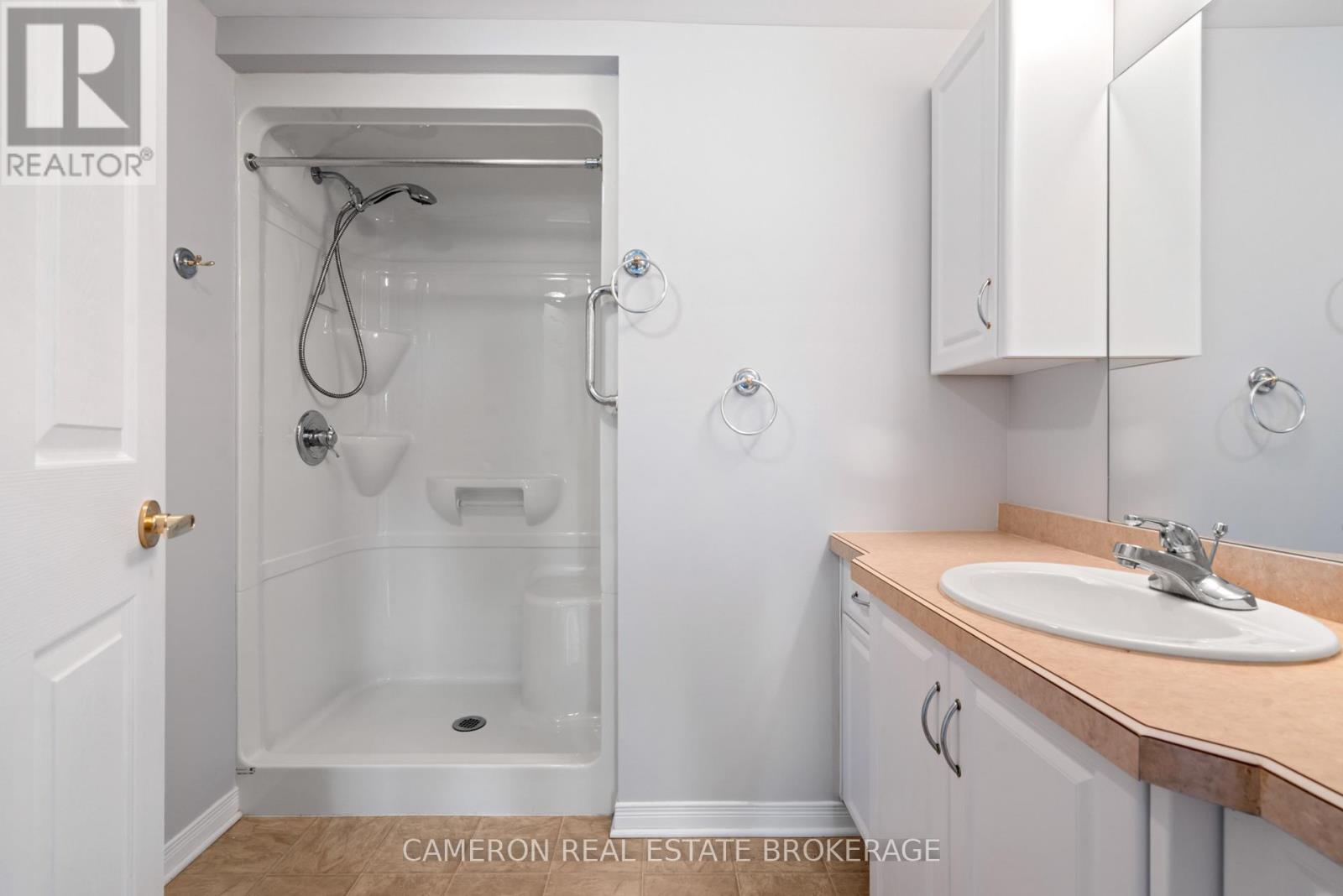 102 - 341 Water Street W, Cornwall, Ontario  K6J 1A5 - Photo 18 - X12104440