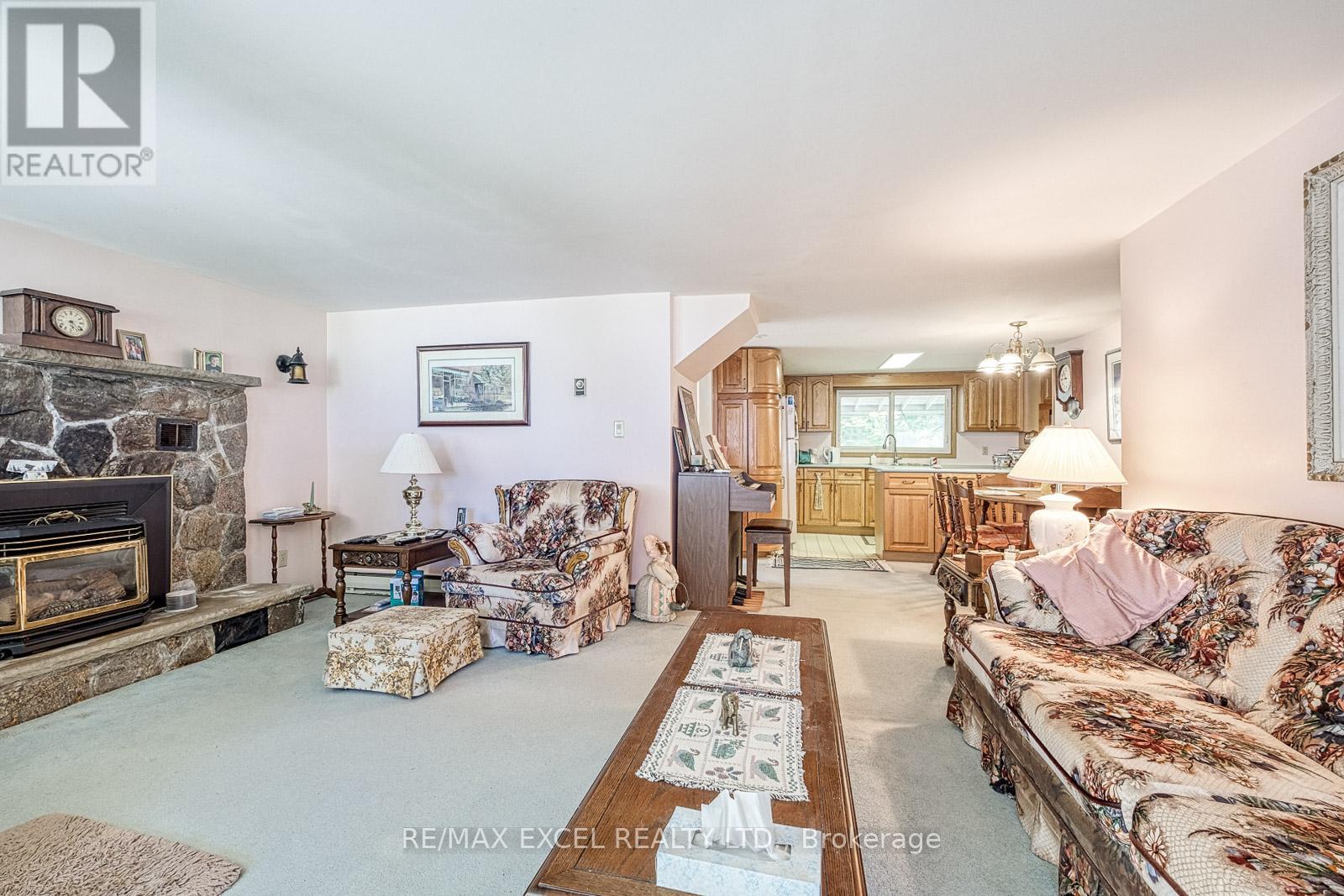 124 Moore's Beach Road, Georgina, Ontario  L0E 1N0 - Photo 12 - N12304621