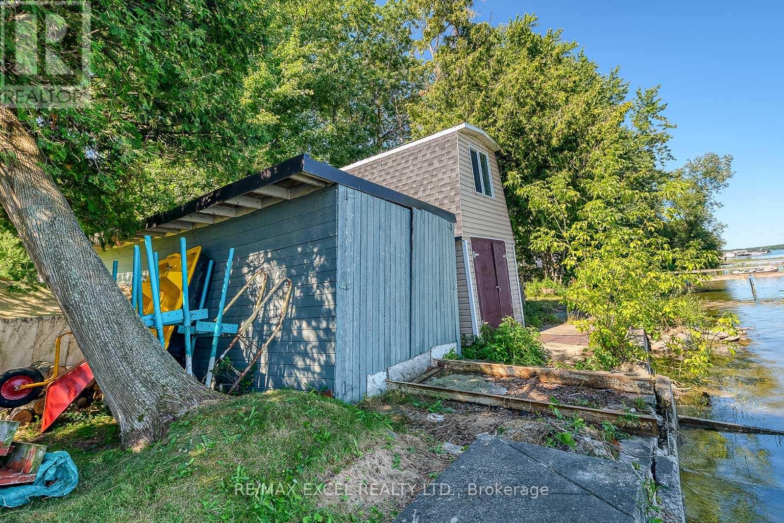 124 Moore's Beach Road, Georgina, Ontario  L0E 1N0 - Photo 27 - N12304621