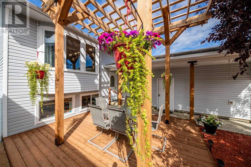Property at 4405 56 Street image 4