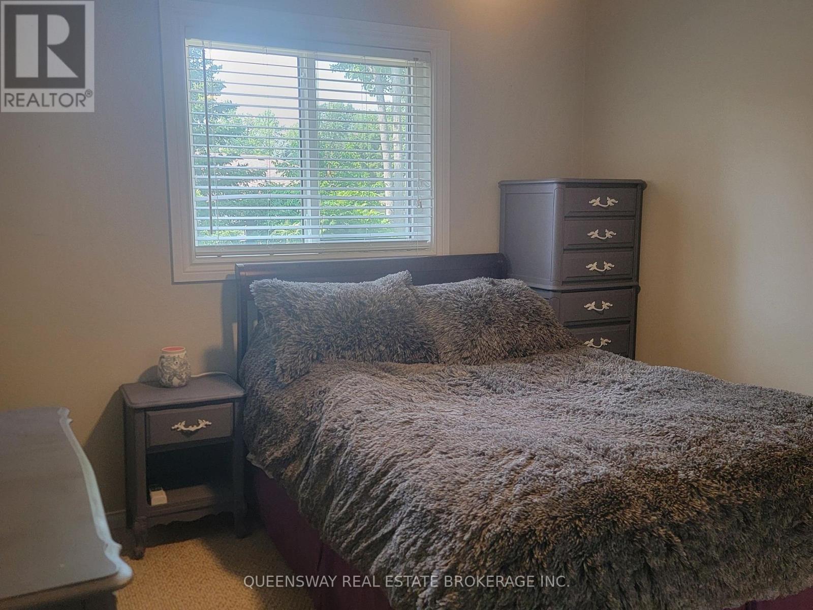 50 Acorn Crescent, Wasaga Beach, Ontario  L9Z 1L6 - Photo 9 - S12308654