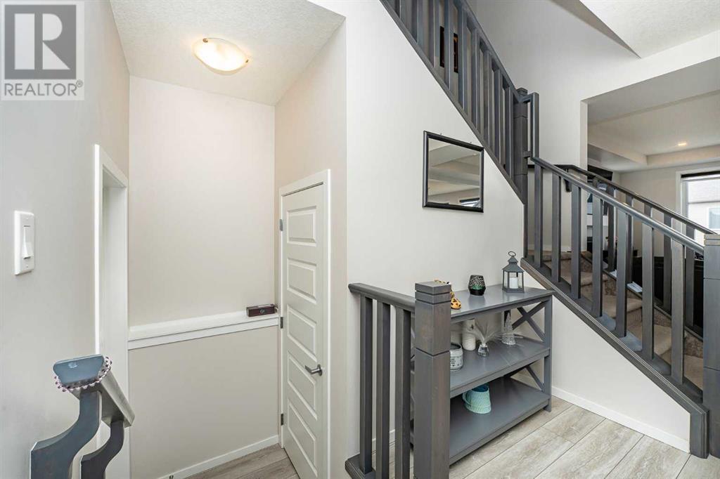 Property at 717 Windrow Manor SW image 5
