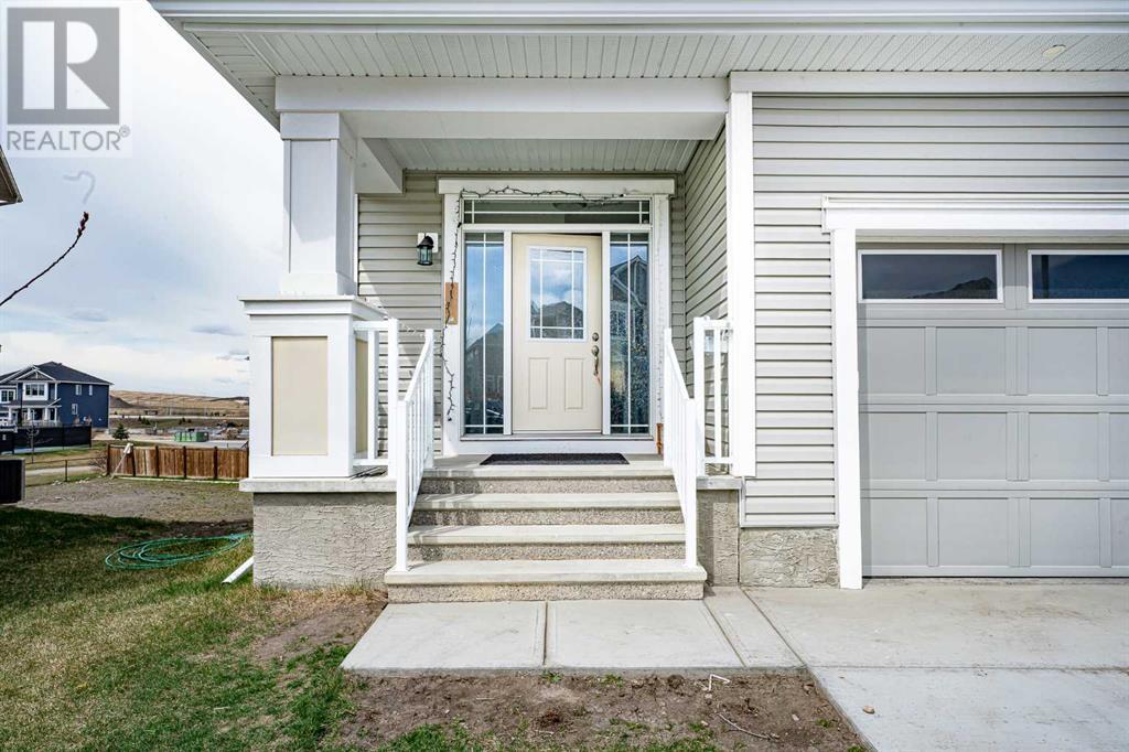 Property at 717 Windrow Manor SW image 2